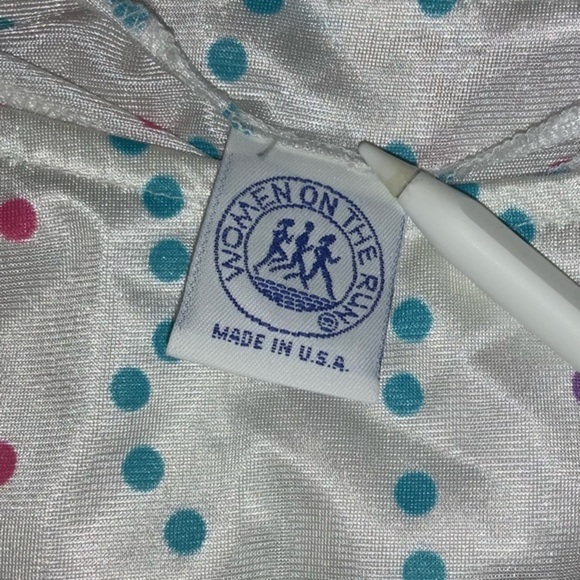 Vintage Women On The Run Workout Cropped Top Size Small/Medium - Picture 11 of 11